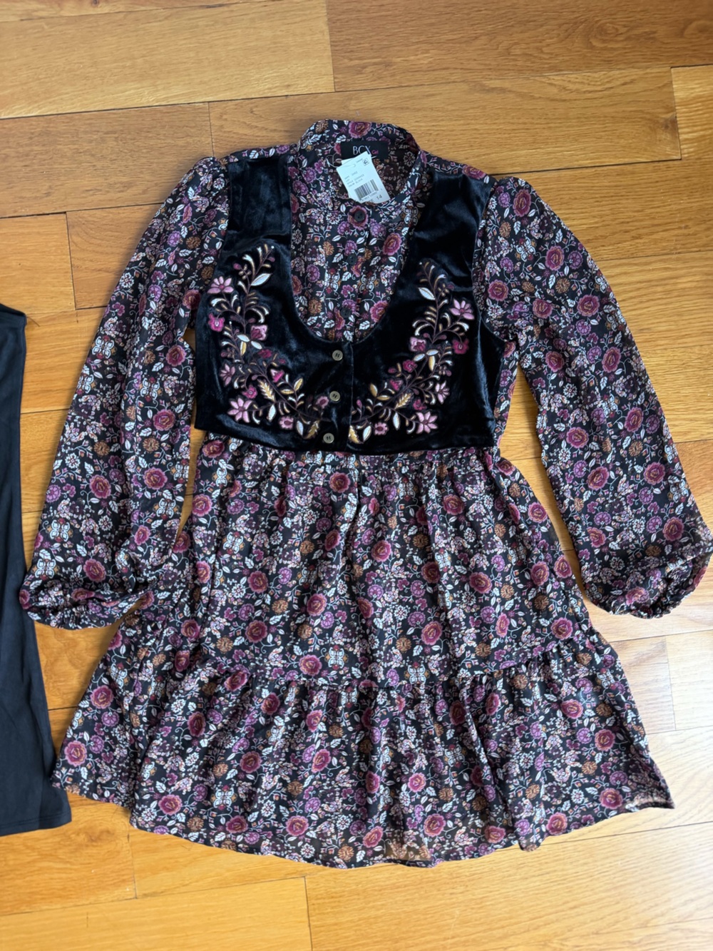 NEW Floral Boho Tiered Dress w attached embroidered velvet vest